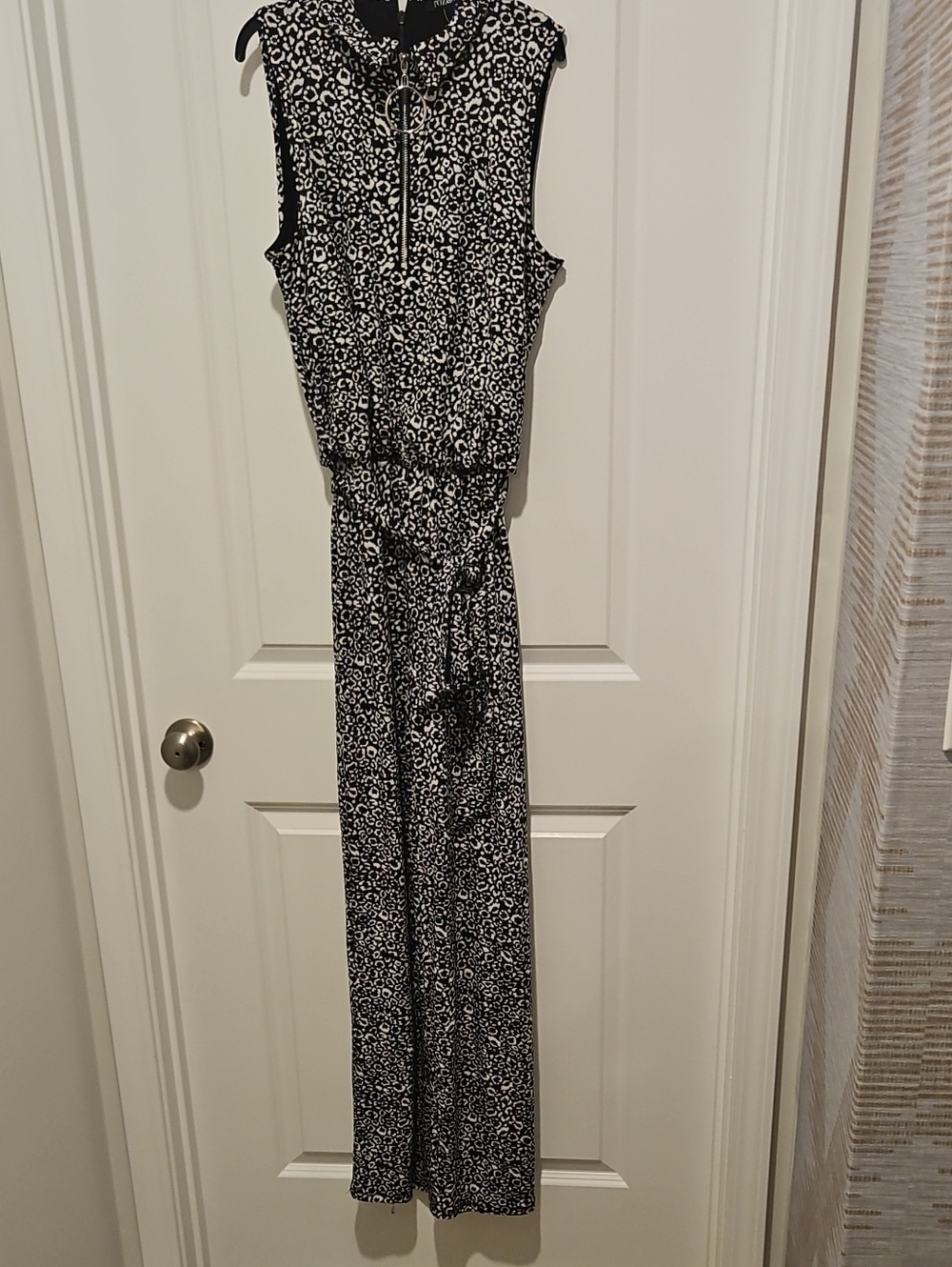 Roz & Ali Black and White Leopard Print Sleeveless Jumpsuit